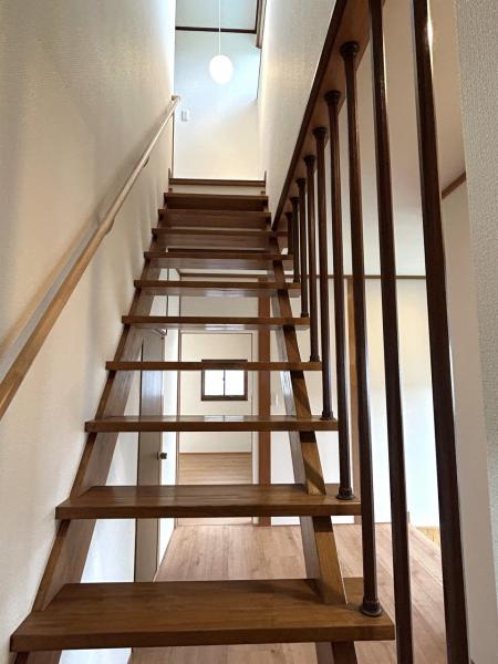 西条市中野734-2　中古の内装