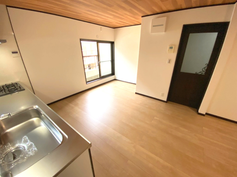 サン・タウン深野北１丁目の居間・リビング|■TVモニターフォンは必須ですね♪♪