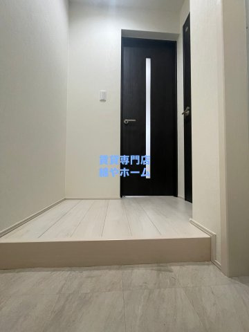 フジパレス住吉長居Ⅴ番館の玄関|きれいな玄関です