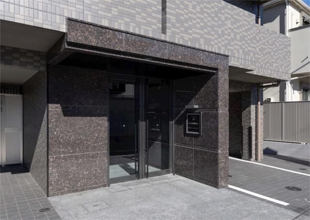 ルーブル聖蹟桜ヶ丘のエントランス