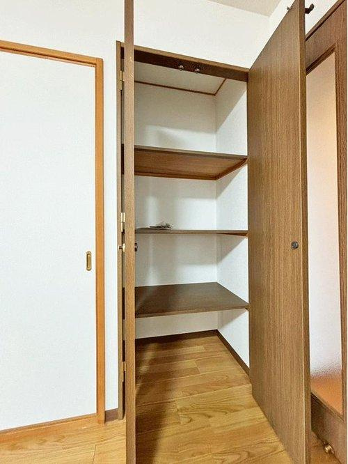 ニューヒルハウス中山の収納|使うものを使う場所へと賢く分散収納◎全てのお部屋に収納スペースを配置し、暮らしをよりスムーズに♪