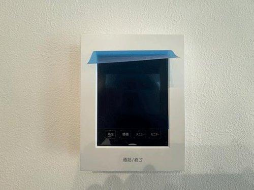 【即日案内可能】仙台市太白区鈎取4丁目　全3棟のその他|来客時に顔を見て確認することが出来るTVモニター付きインターホン♪お子様の留守番のさいも安心ですね♪