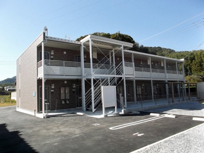 【外観】 | レオネクスト長行 | お得に住まいをお探しするなら不動産すまラボにお任せ下さい♪
〇現地待合わせOK　〇LINE対応可　〇他社物件持ち込みＯＫ
〇遠隔契約OK　〇お値引き喜んで♪
皆様のお問合せをお待ちしています♪