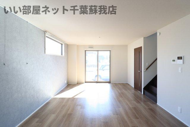 Ｌａ　ｃａｓａⅠ棟の居間・リビング|こちらの居間で趣味の時間をお楽しみください