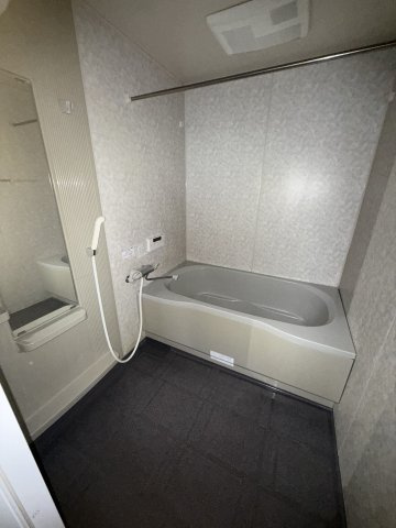 千葉市花見川区幕張本郷７丁目の賃貸マンションの浴室