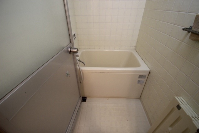 光町ハイムの浴室|お風呂で日々の疲れを落としましょう