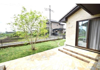 【庭】 | 築４年のおしゃれな平屋／つくば市上郷 | 広い庭はガーデニングやバーベキュー家庭菜園など休日はのんびり過ごせます
