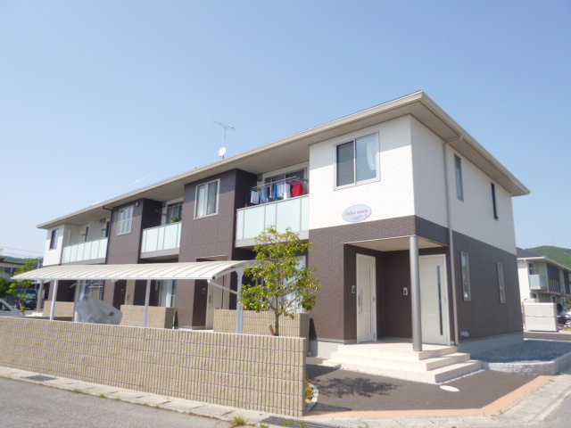 倉敷市児島田の口７丁目のアパートの外観