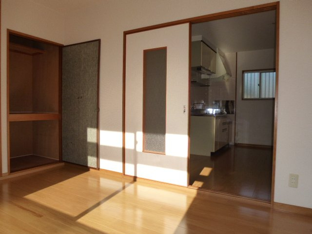 【居間・リビング】 | 洋室