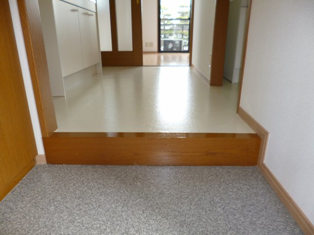 倉敷市茶屋町のアパートの玄関