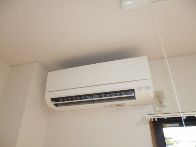 倉敷市茶屋町のアパートの設備|エアコン