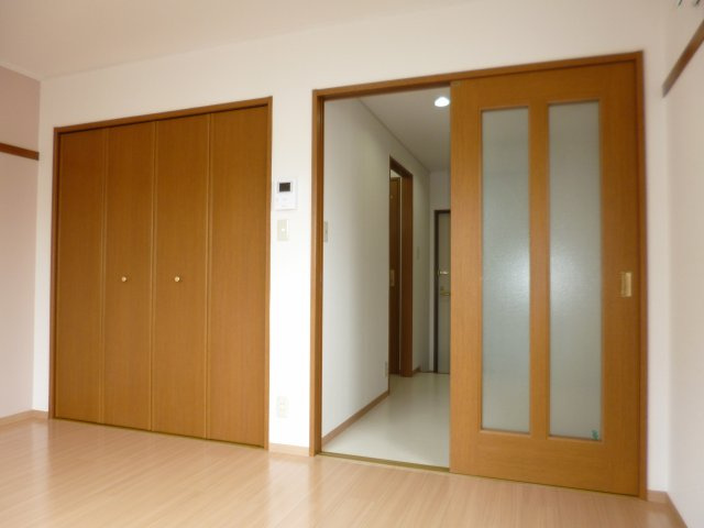 倉敷市茶屋町のアパートの洋室