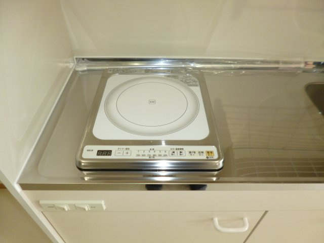 倉敷市茶屋町のアパートのキッチン|ＩＨコンロ付き