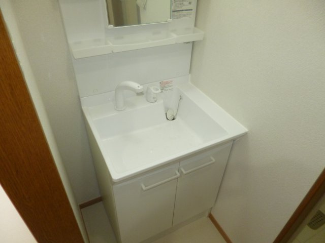 倉敷市茶屋町のアパートの独立洗面台|シャンプードレッサー