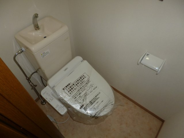 倉敷市茶屋町のアパートのトイレ|ウォシュレット