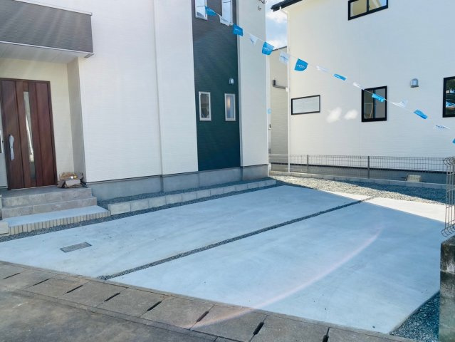 よかタウン／南区八幡７丁目2期／４号棟の駐車場