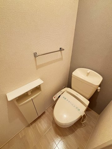 ☆小物類も置けるシューズボックスがあります☆※反転タイプ