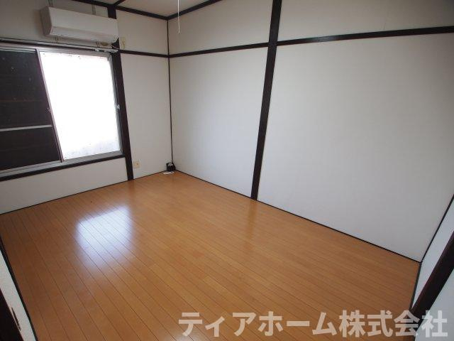 中曽司町テラスハウスの洋室