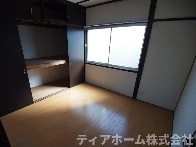 中曽司町テラスハウスの洋室