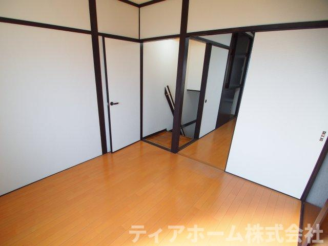 中曽司町テラスハウスの洋室
