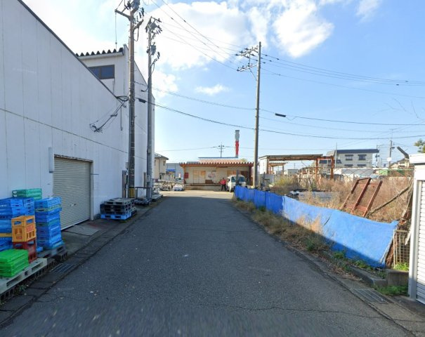 あわら市大溝1丁目　土地（南）の前面道路含む現地写真