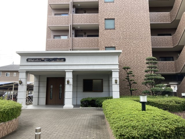 ダイアパレスシャトーヴュー萱町　２０１の外観