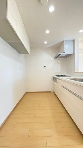 グランドヒル西宮高座台マンションＢ棟のキッチン|キッチンスペース