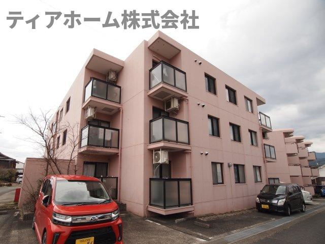 橋本市野の賃貸マンションの駐車場