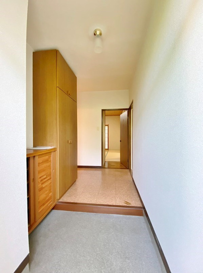 【玄関】ラプソディーインレッド