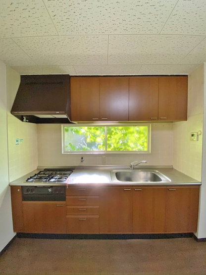 【キッチン】ラプソディーインレッド