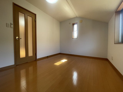 【洋室】 | 神戸市灘区上野通２丁目　中古戸建て