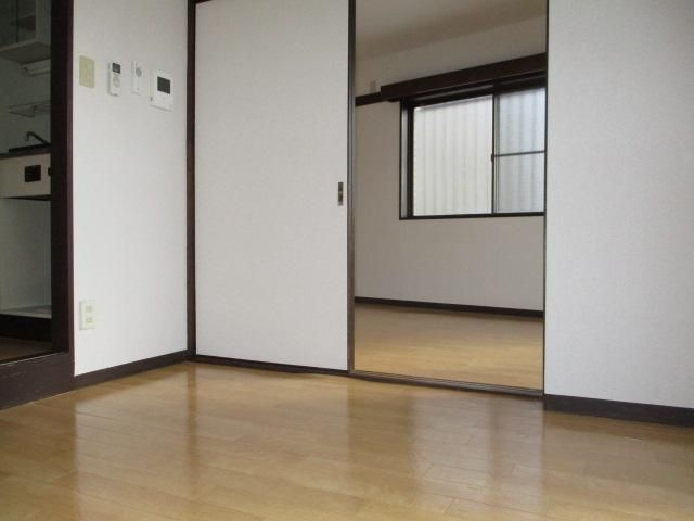 【寝室】Brio Teracce 泉中央