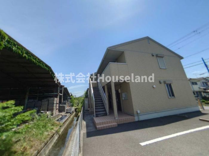 クレール出島の外観