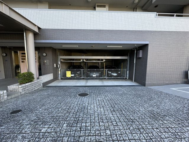 ラ・シェーナ曳舟アクアーリアの駐車場