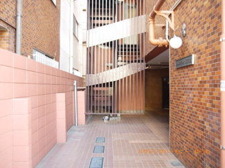 【エントランス】