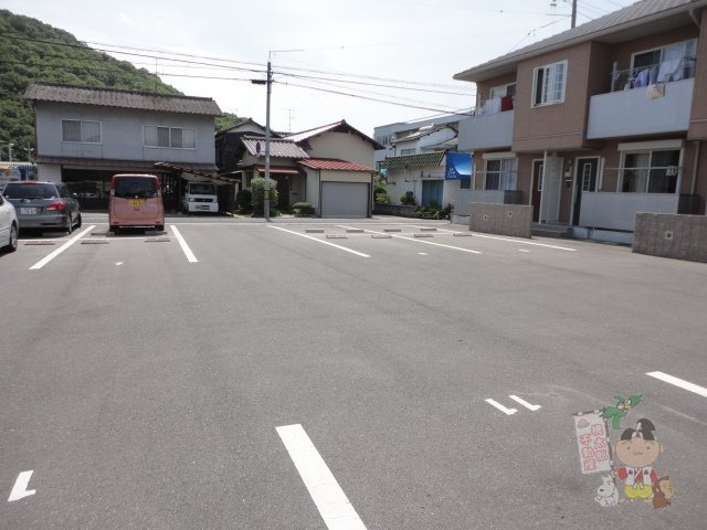 クラヴィエ一宮　Ａの駐車場