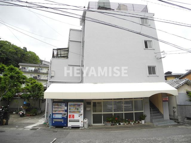 松尾ビルの外観