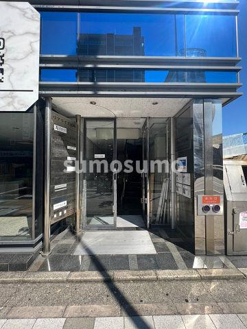 リアライズ尼崎のエントランス