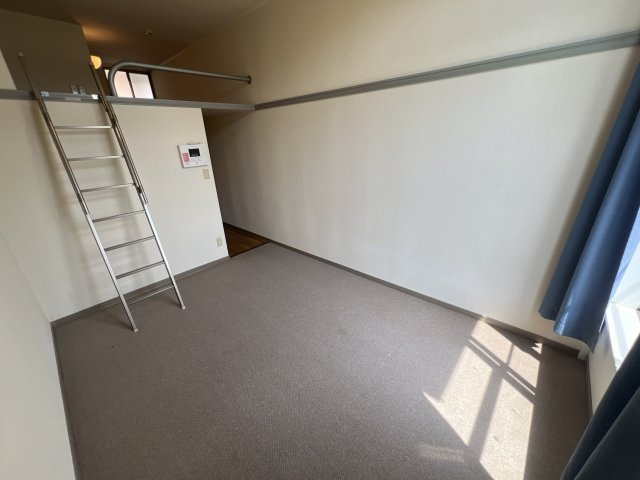 レグルスの寝室