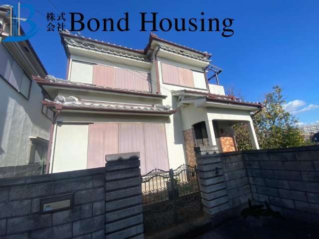 「魚住駅徒歩13分」「駐車1台可」魚住町錦が丘 築38年の外観