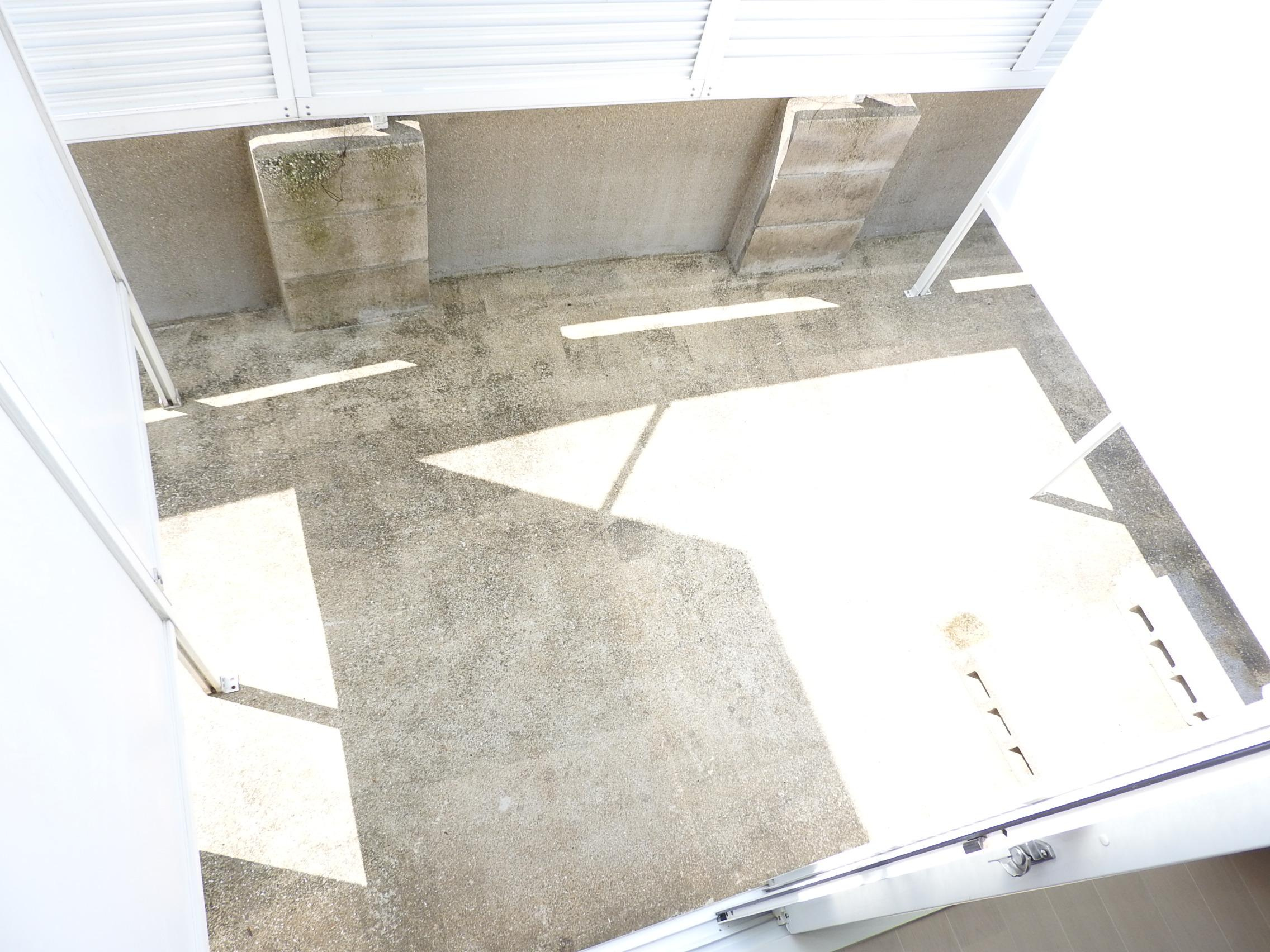 BRAVAS昭和のバルコニー