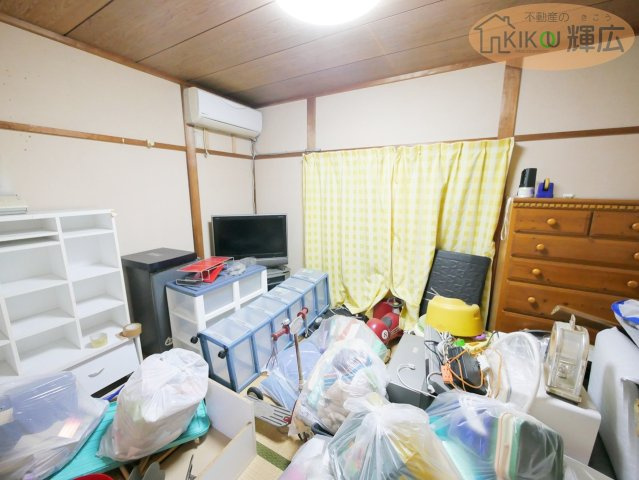 加古川市野口町坂井　中古戸建の洋室