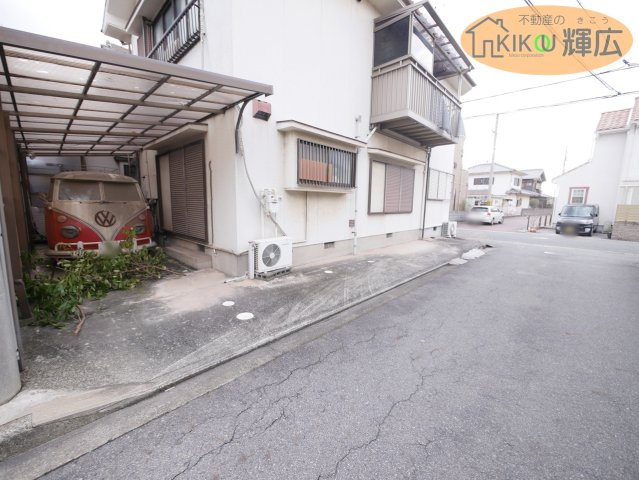 加古川市野口町坂井　中古戸建の駐車場