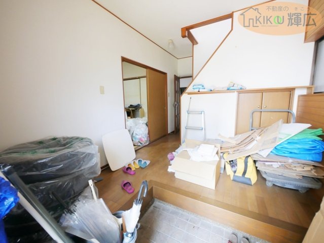 加古川市野口町坂井　中古戸建の玄関