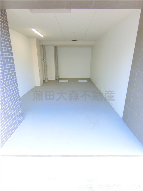 CREVISTAクレヴィスタ蒲田Ⅱの駐車場|平置き駐車場　空き状況はお問合せ下さい。