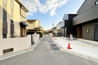 【前面道路含む現地写真】 | ローンの事やお家探しのご相談は（株）ゆいホームにお任せ下さい。ちょっとした疑問にも解りやすくお応えします。お気軽にどうぞ(^^)/