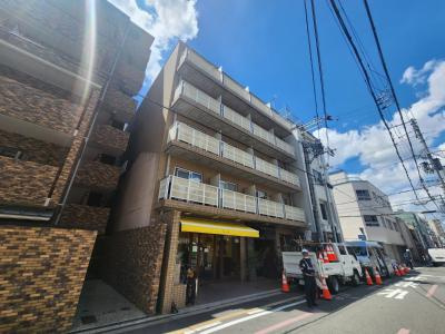 ZEST24（ゼスト24）の外観