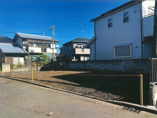 あきる野市野辺　売地の前面道路含む現地写真