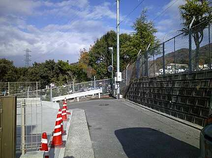 安芸郡府中町清水ヶ丘　新築一戸建ての前面道路含む現地写真