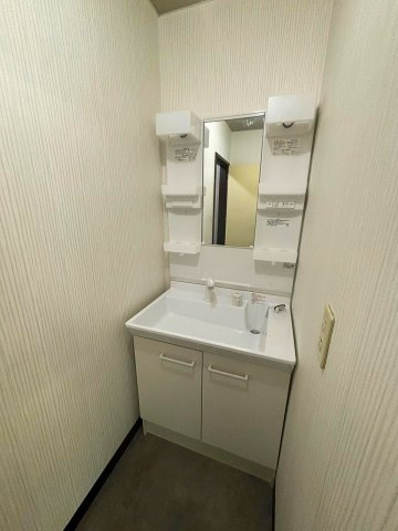 リバシティビル八王子(一棟ビル)の独立洗面台